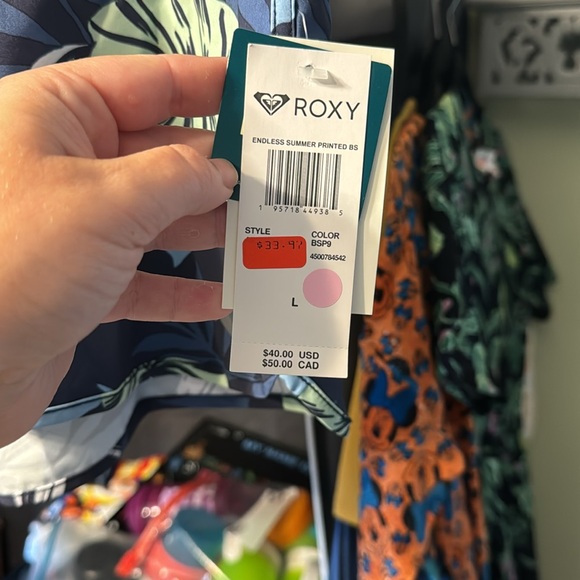 Roxy Swim Shorts NWT Large - Picture 3 of 4
